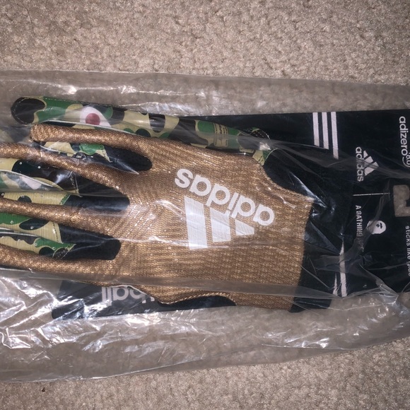 bape x adidas football gloves